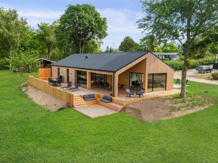 Holiday Home Edina - 350m from the sea by Interhome