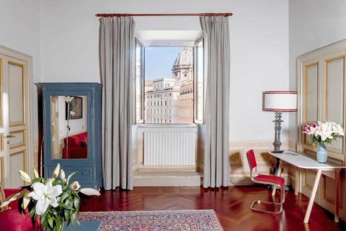Caesarina Roma, Luxury apartment