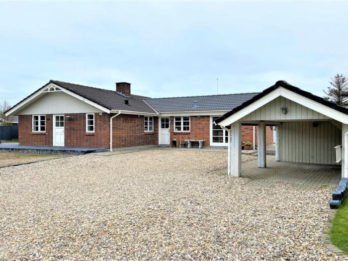 Holiday Home Svenn - 400m from the sea by Interhome