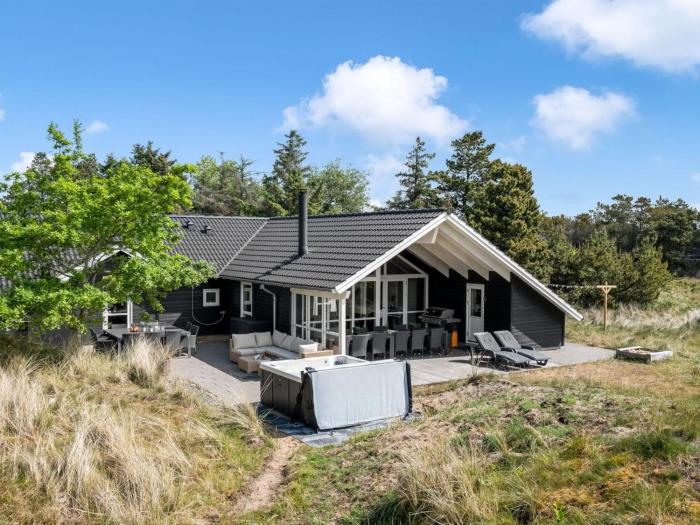 Holiday Home Jeldrik - 1-5km from the sea by Interhome