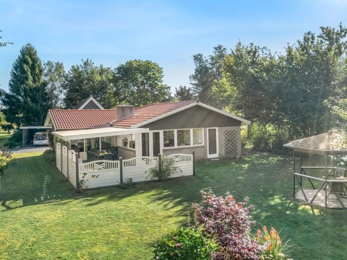 Holiday Home Janna - 200m from the sea by Interhome