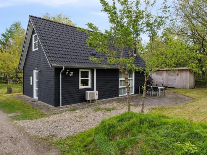 Holiday Home Øgot by Interhome