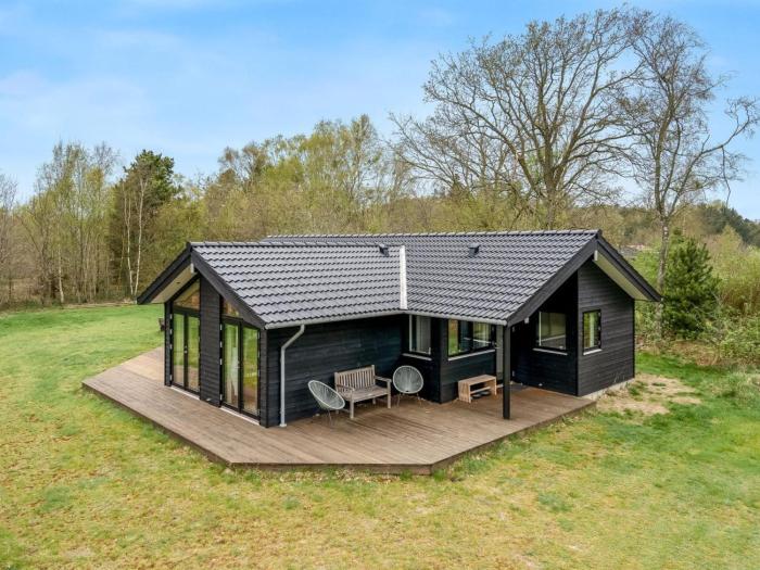 Holiday Home Angelie - from the sea by Interhome