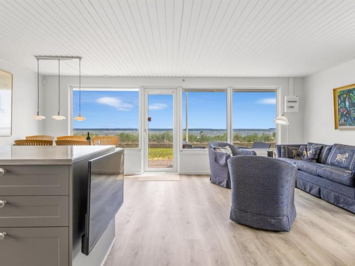 Holiday Home Cornelius - 30m from the sea by Interhome