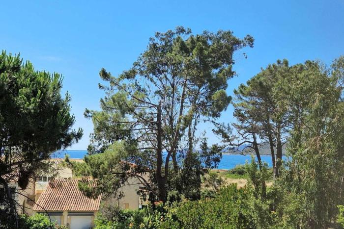 Studio with sea view