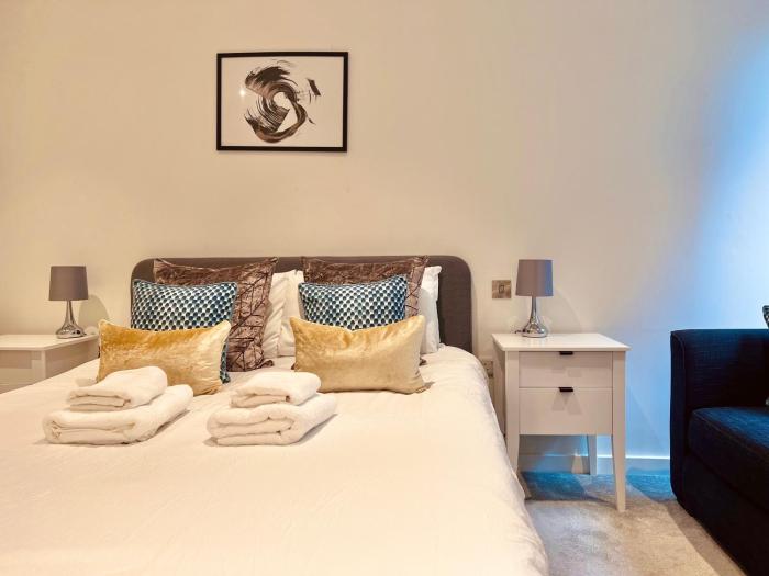 Deluxe bedroom Apartment London Bridge