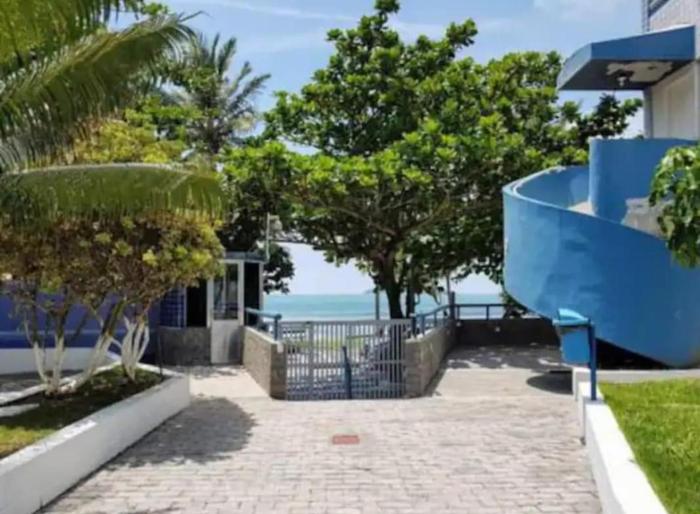 Praia do Tombo - Pé na areia - 2 Quartos - 2 Banheiros