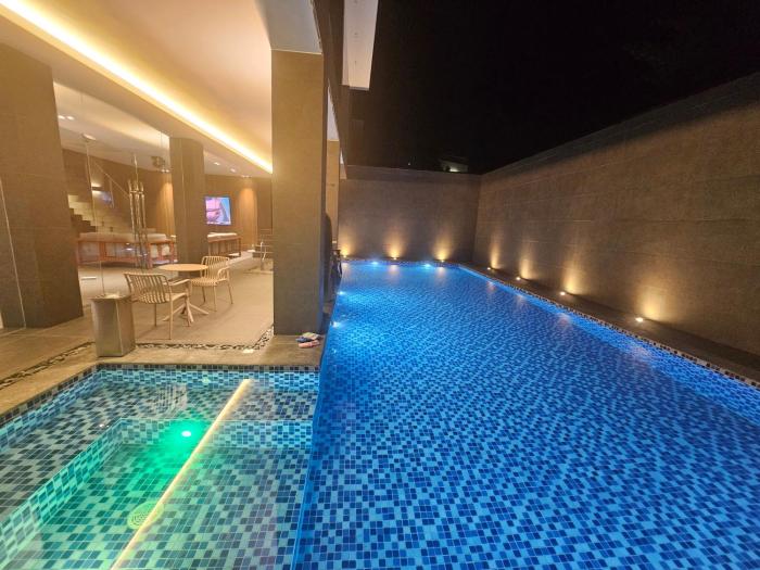 luxury poolvilla second