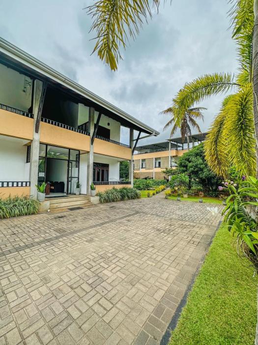 Sunrise Palace Negombo