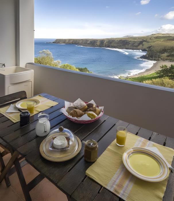 Beach House - Mountain And Ocean