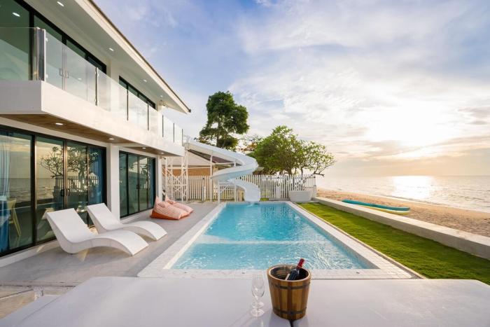 SeaTime Beachfront Chaam