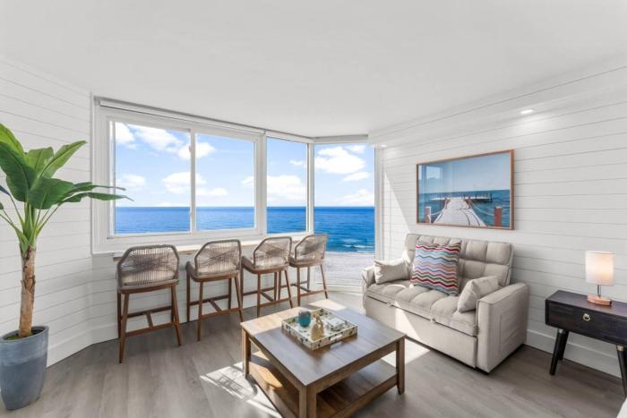Renovated Beach Front Ocean View Condo TOG 723