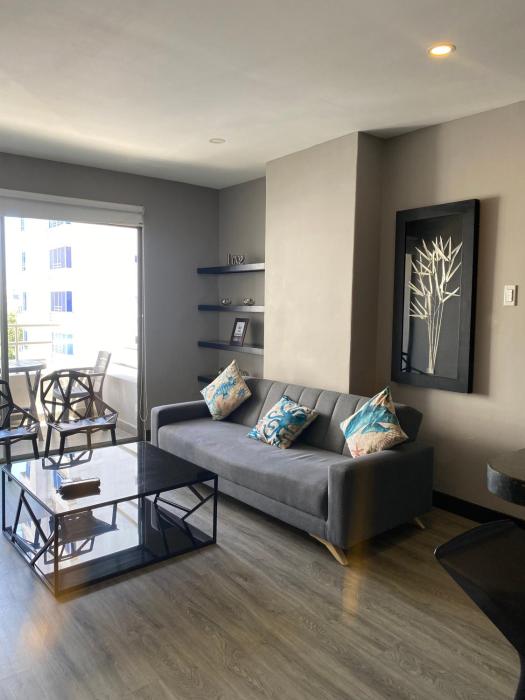 Apto Torre Centauro, El Laguito