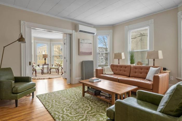 Quiet Downtown 2BR Oasis - The Nomad