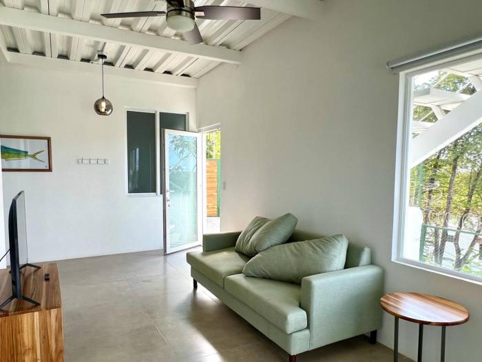 Casa Blanca Manuel Antonio A2, Central, Pool, Gated