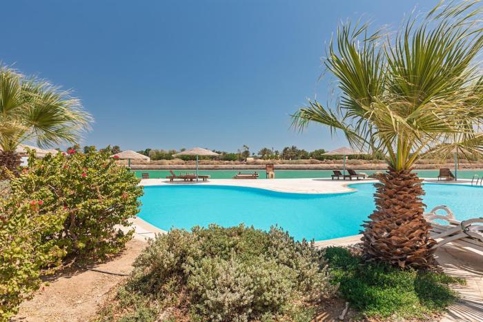 Peaceful Oasis, Stunning Views and Refreshing Pool, El Gouna
