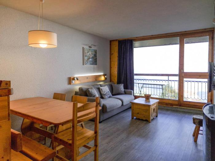 Résidence Nova - Appartement 2 pièces 6 personnes, lumineux avec une vue plongeante sur la vallée, un casier à ski, proche des pistes et des comm MAE-1889