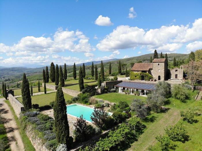 Historic Villa Among Olive Groves In Arezzo