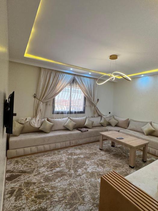 Cozy Bright Family Apartment Near City Center