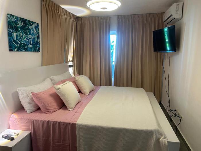 Tranquil 3 Bedroom Apartment - Pool & Private Beach Access