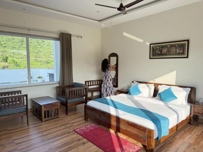 3BR Abode with Plunge Pool and Monsoon place view