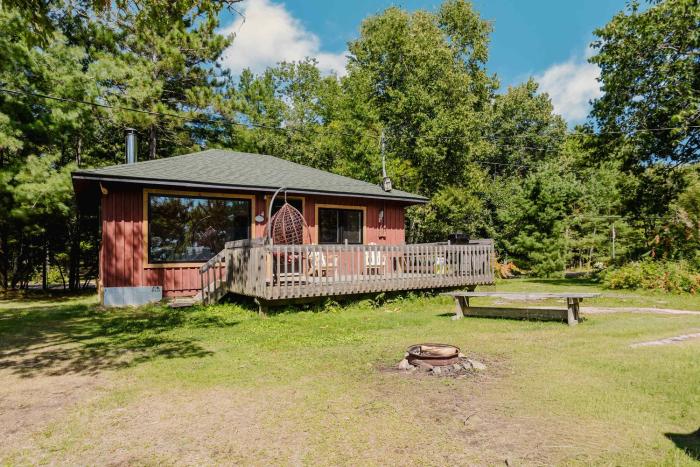 2-Bedroom Cottage #4 - Sand Bay