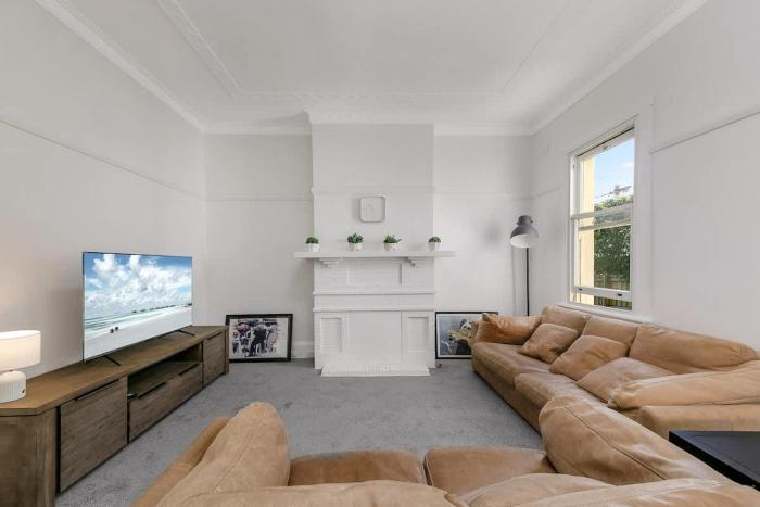 Mosman Hideaway w Waterview Spacious