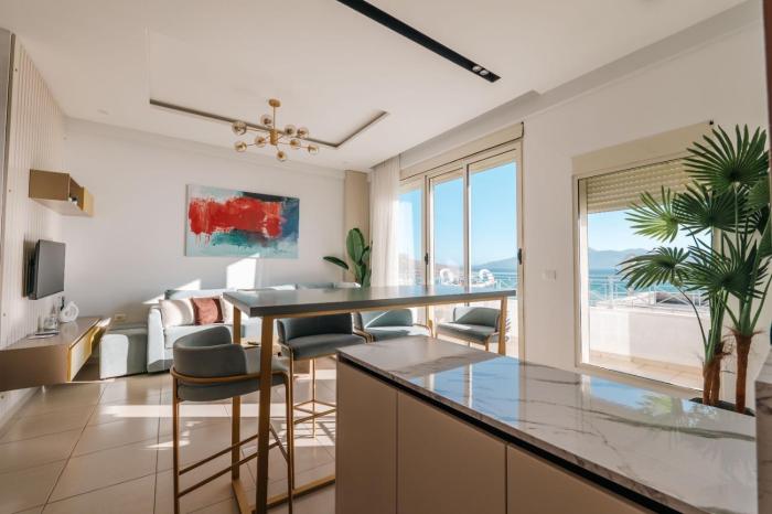 Domi Luxury beach view apartments in Saranda
