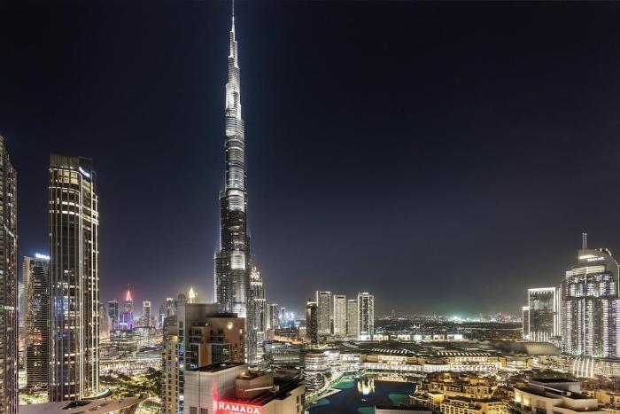 FIRST CLASS 2BR Burj Views & Classy Comfort