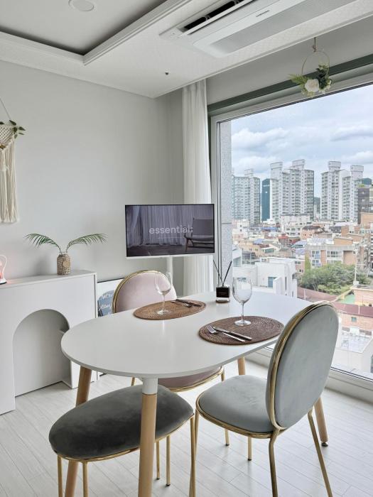 #2 NEW open 신축건물 엘리베이터 짐보관 홍대입구역 도보5분 마포구 쇼핑