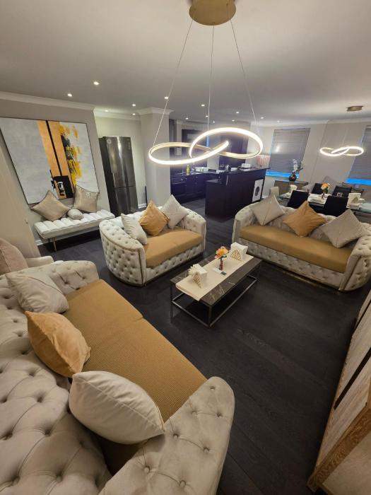 3 Bedrooms Apartment with security 24 hours & concierge