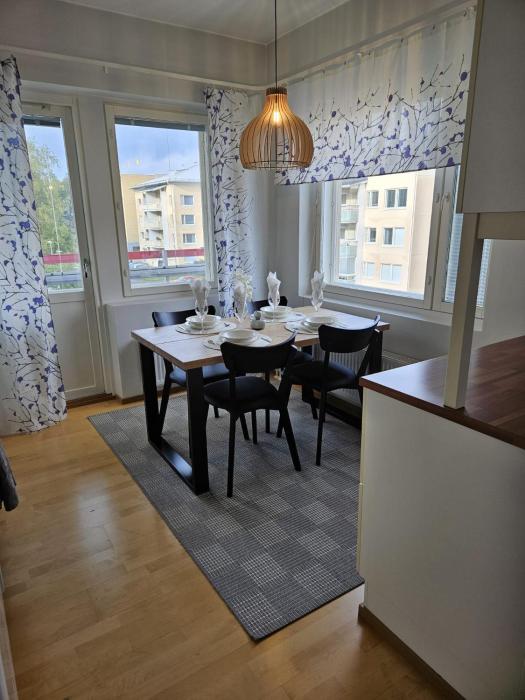 Top-Floor Apartment with Sauna and Free Parking near City Center