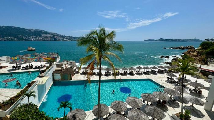 Suites Omega Torres Gemelas