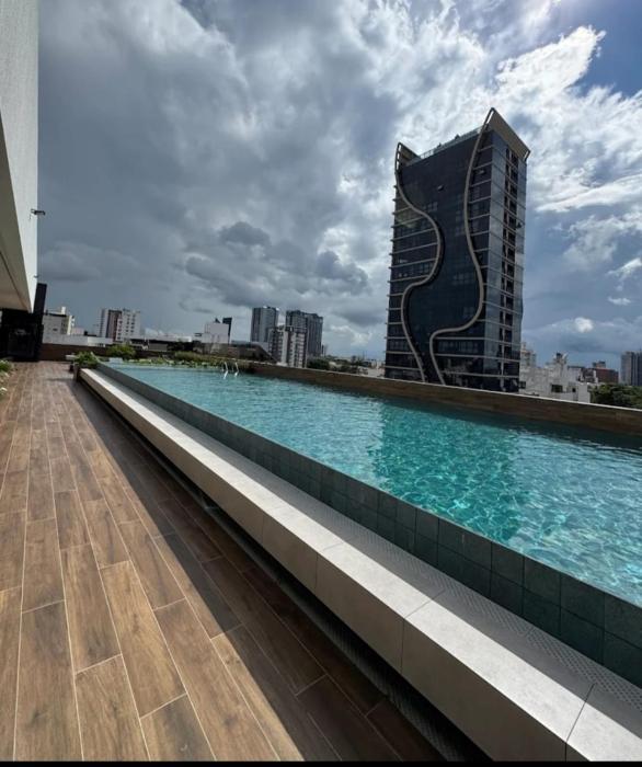 SKY LUXIA EQUIPETROL - 5 ESTRELLAS - ROWE SUITEs