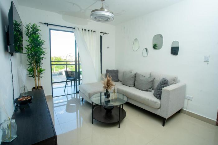 Luxurious penthouse in Caleta, 2 minutes from the beach