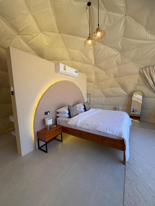 Sunset Domes Premium