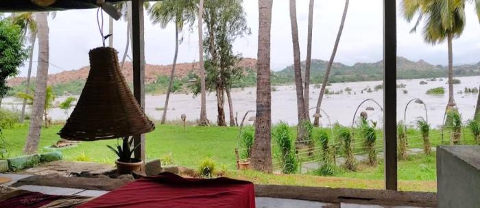 River Bay Hampi