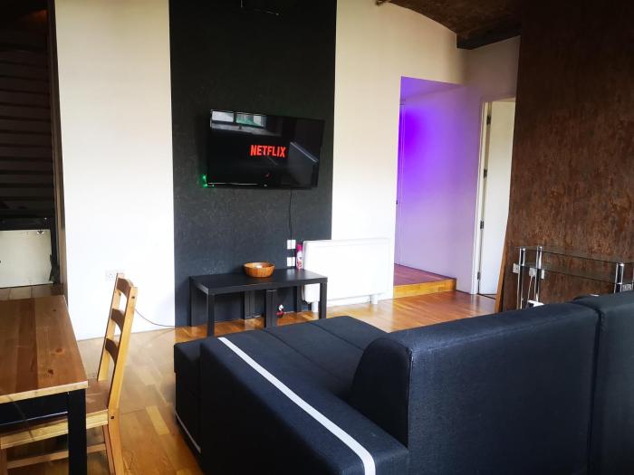 Historic & Modern 2 Bed Apartment - Free Parking