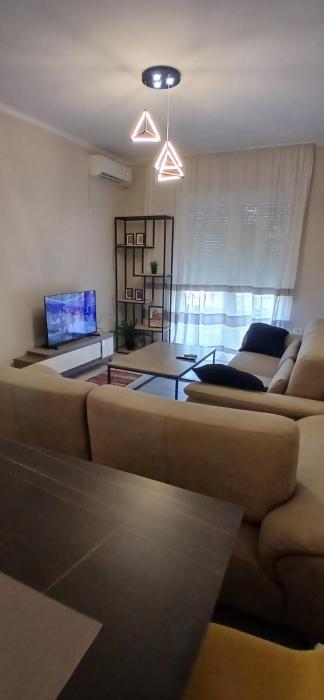 Leo apartment Shkembi Kavajes