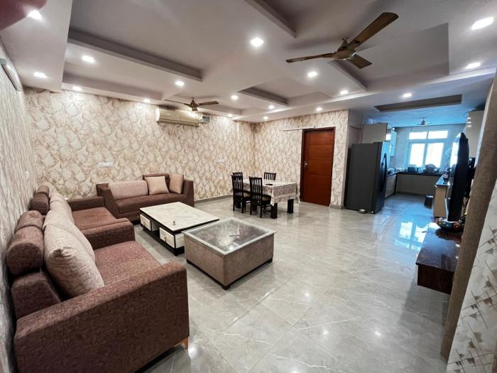 Stella Homestay- Near Yashobhoomi