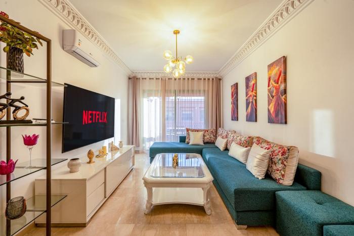 Urban Pearl terrace and pool