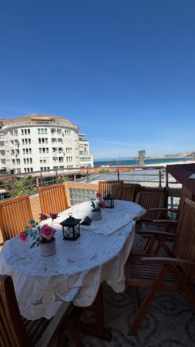 Panoramic Sea View on Malabata Beach, Huge Terrace, Two Bedrooms, Wifi, Garage