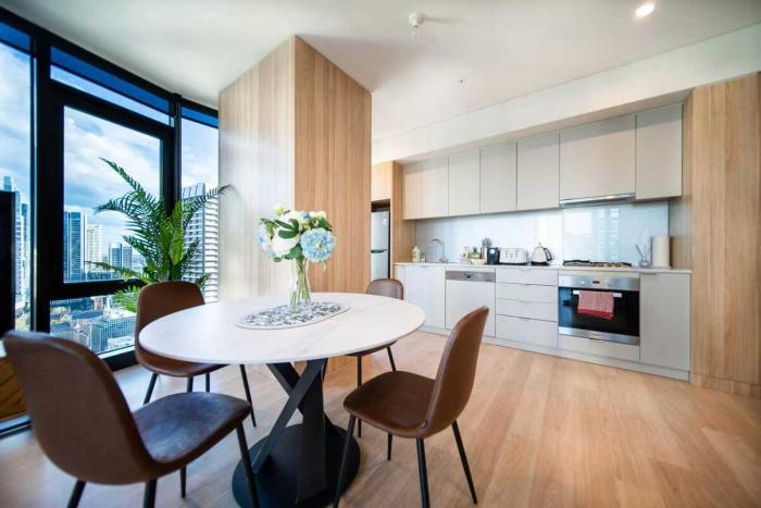 Sky-High CBD Living Walk to Everything