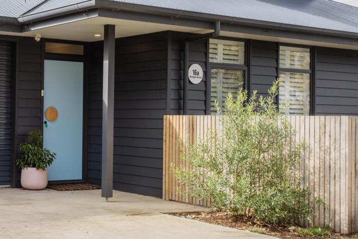 Bridge Beach House Central Barwon Heads Sleeps 12 Walk everywhere Modern beach house Disability Accessible