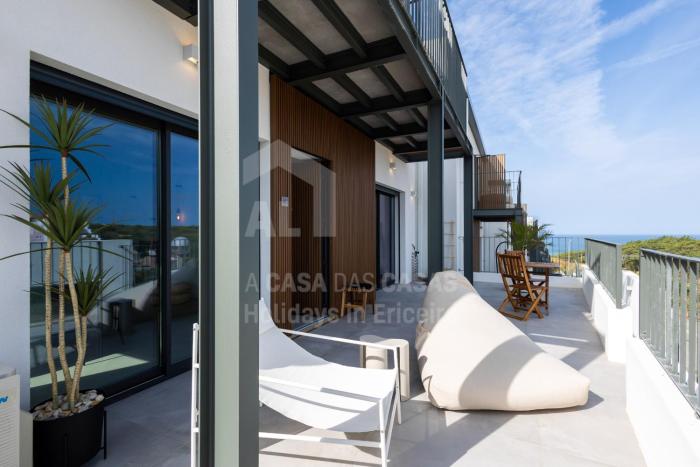 Casa Brisa by ACasaDasCasas