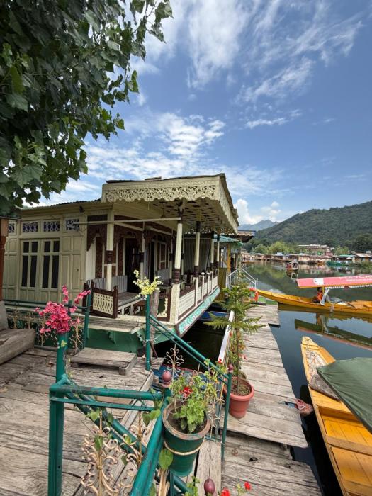 Houseboat Patloo Palace