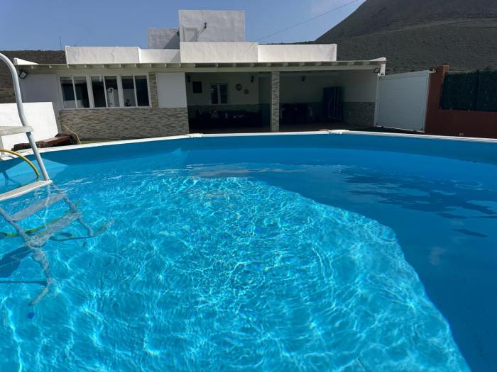 Villa LITO con piscina y aire acondicionado