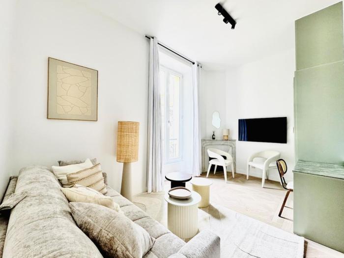 Les Lucioles 3 - Luxury Studio Apartment