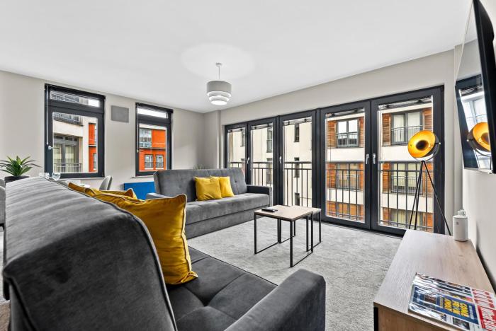 Central Birmingham Apartment 2BR Near Cube & Mailbox