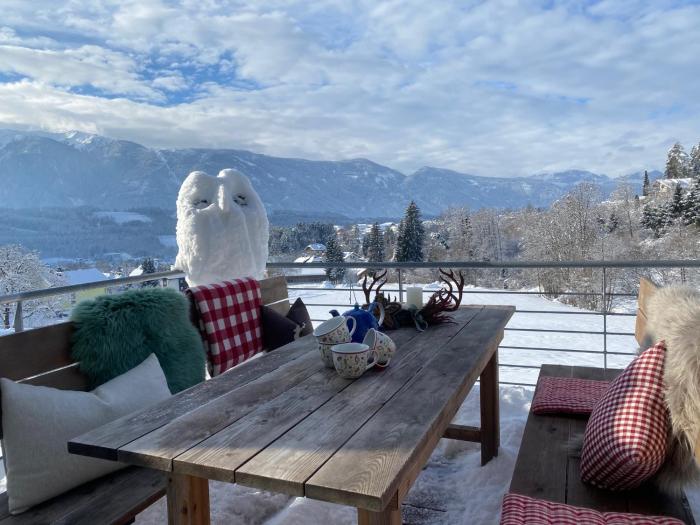 EulenHorst Seeboden Ruhiges Ferienhaus am Millstätter See mit Sonnenterasse & Bergblick